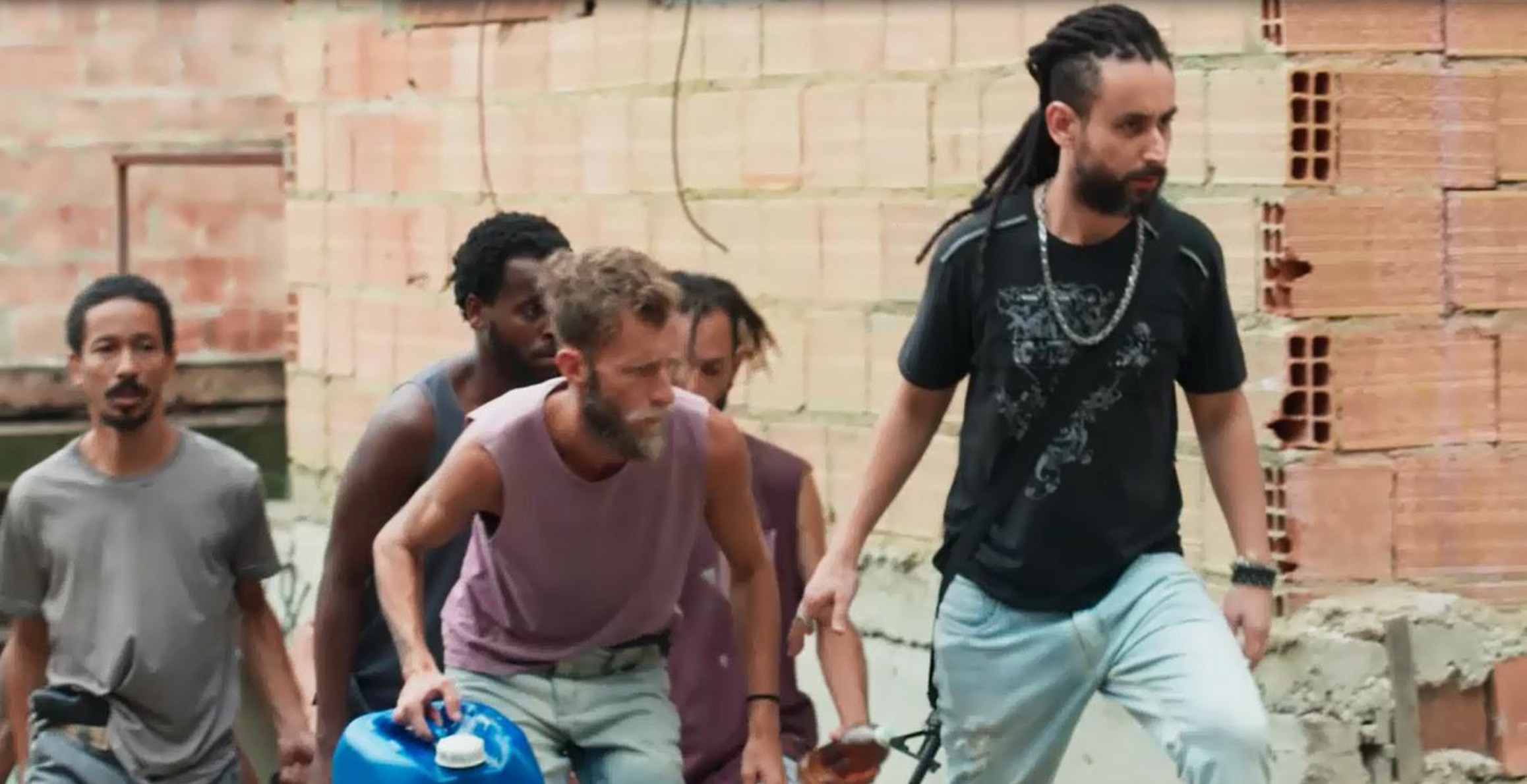 Malhação Vidas Brasileiras: Em plano, Jorge e Calebe tocam fogo no terreiro