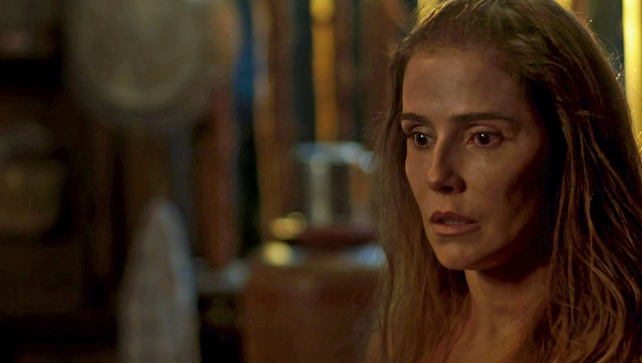 Segundo Sol: Karola apanha de Luzia e quase morre com soco no rosto