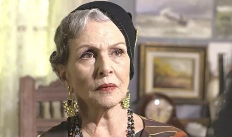 Hildelgard em cena de Espelho da Vida (Foto: Reprodução)