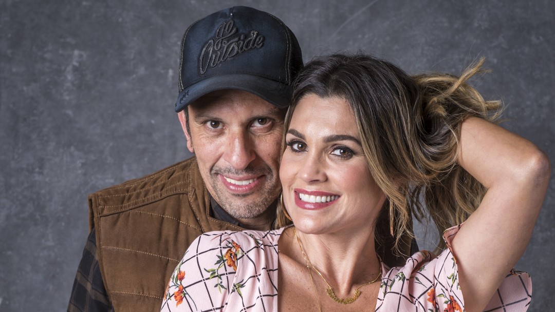 O Sétimo Guardião: Nas mãos de Valentina, delegado divide medo com a esposa, Cássia