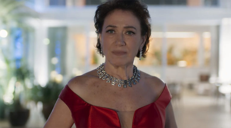 Valentina em cena da novela O Sétimo Guardião (Foto: Reprodução)