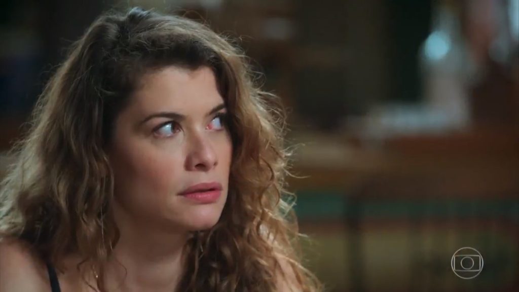 Isabel em cena da novela Espelho da Vida (Foto: Reprodução)