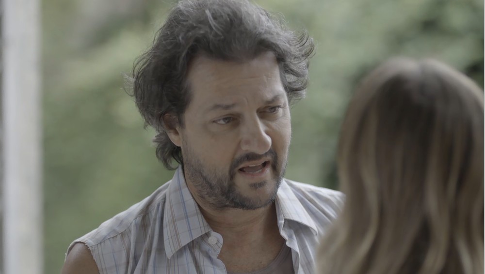 Nicolau e Afrodite em cena de O Sétimo Guardião (Foto: Reprodução/Globo)