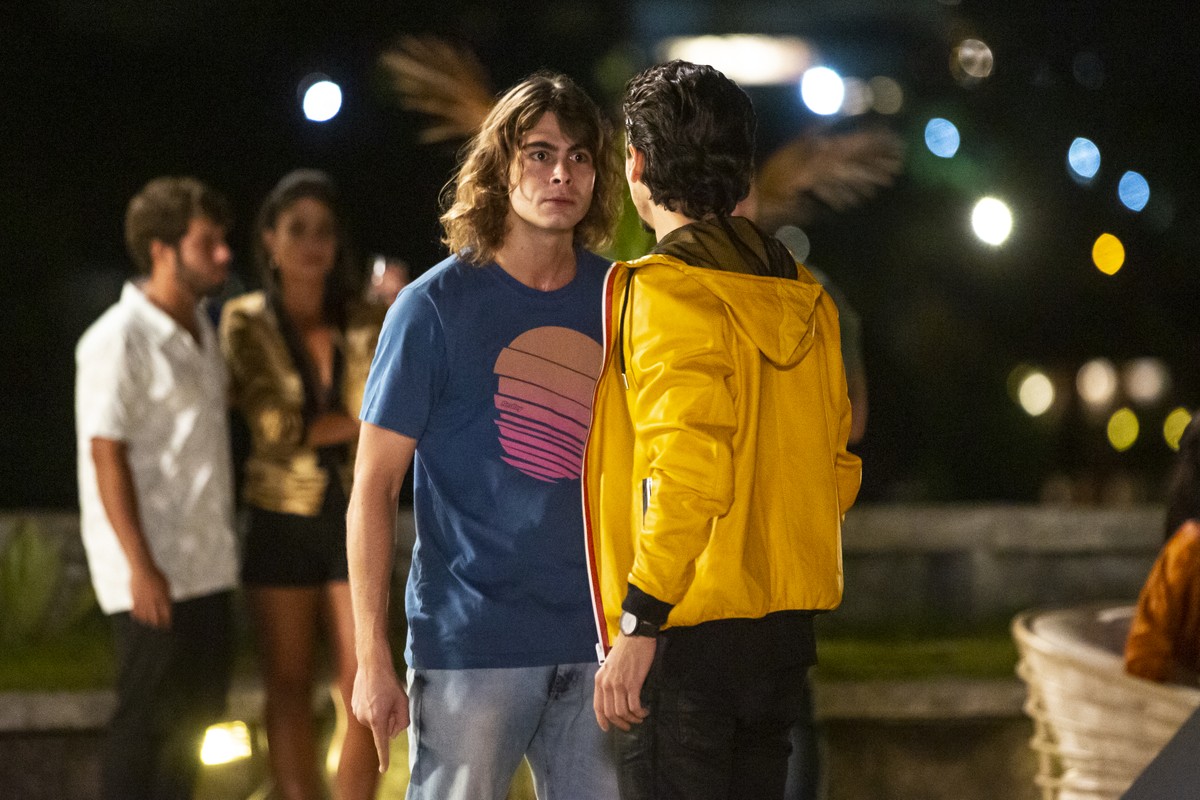 João e Jerônimo em cena de Verão 90 (Foto: Reprodução)