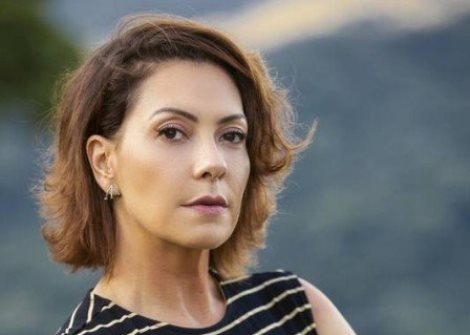 Bom Sucesso: Nana tem recaída e trai Diogo, mas logo se arrepende