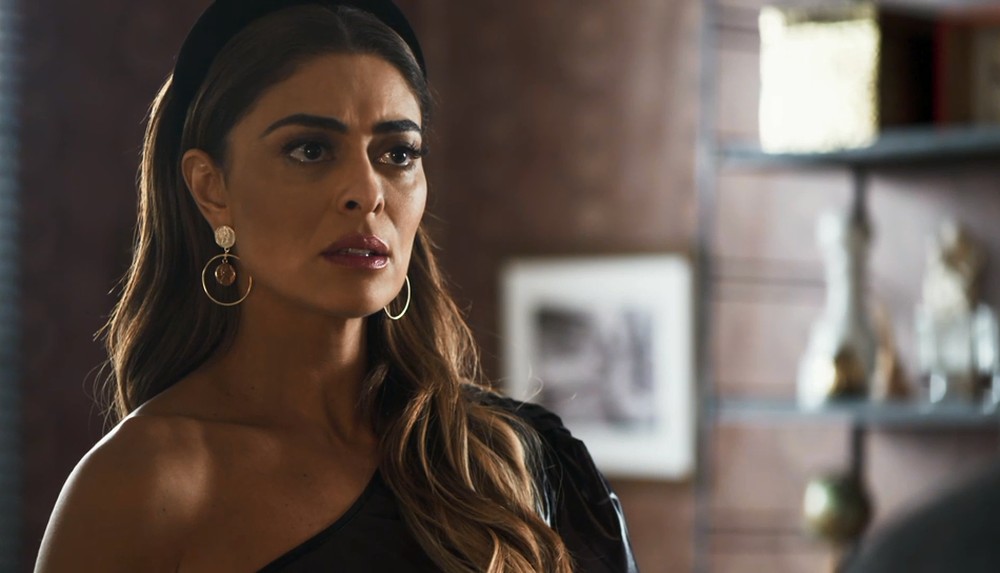 A Dona do Pedaço: Josiane implora emprego e passa a vender bolos com Maria da Paz