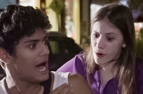 Malhação: Anjinha e Cleber são flagrados no motel e se desesperam