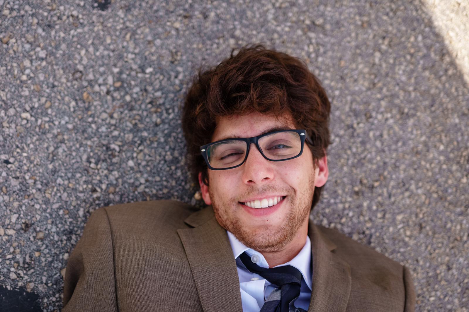 Gatão? Veja como é o Nícolas de Betty a Feia em NY na vida real e se surpreenda