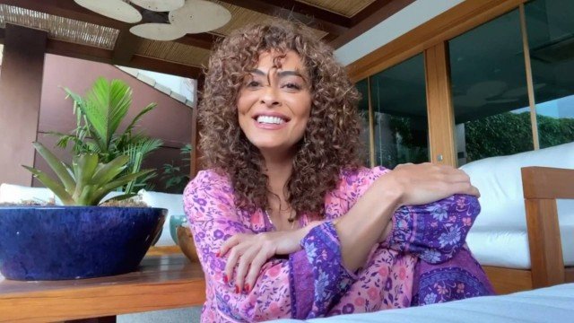 Juliana Paes revela truque capilar que usava em Totalmente Demais