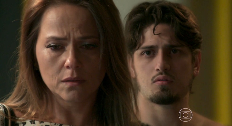 Lili e Rafael em cena da novela Totalmente Demais - Foto: Reprodução