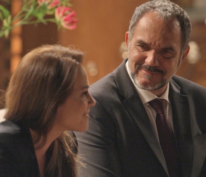 Lili e Germano em cena da novela Totalmente Demais - Foto: Reprodução