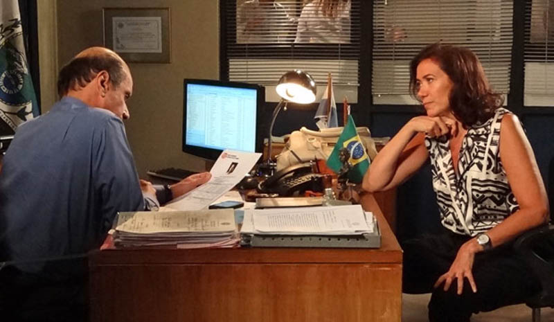 Fina Estampa: Griselda faz pacto com delegado para destruir Tereza Cristina