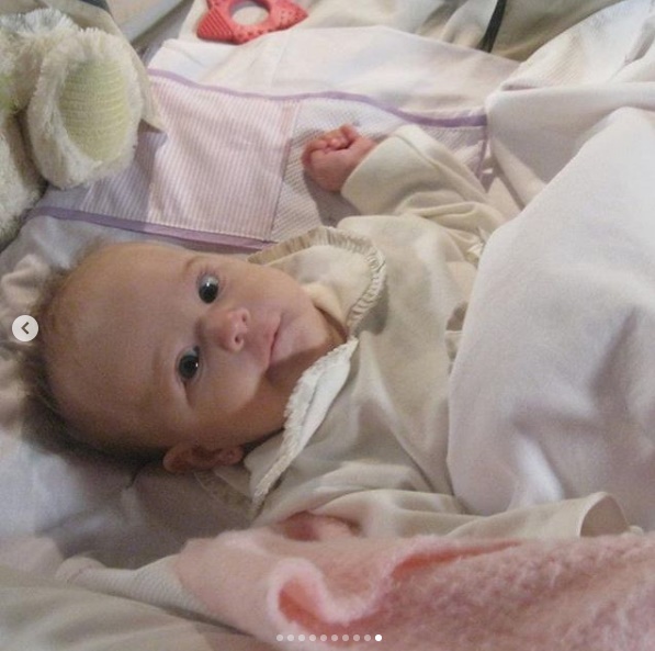 Saiba quanto a bebê disputada por Esther e Beatriz ganhou de cachê da Globo para atuar em Fina Estampa