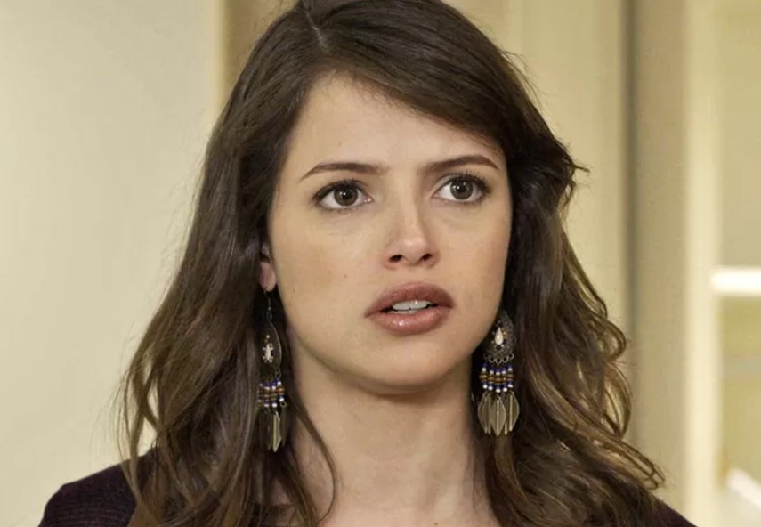 Camila em cena da novela Haja Coração - Foto: Reprodução