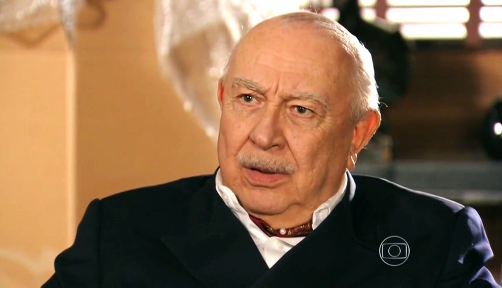 Dionísio em cena da novela das 18h, Flor do Caribe - Foto: Reprodução