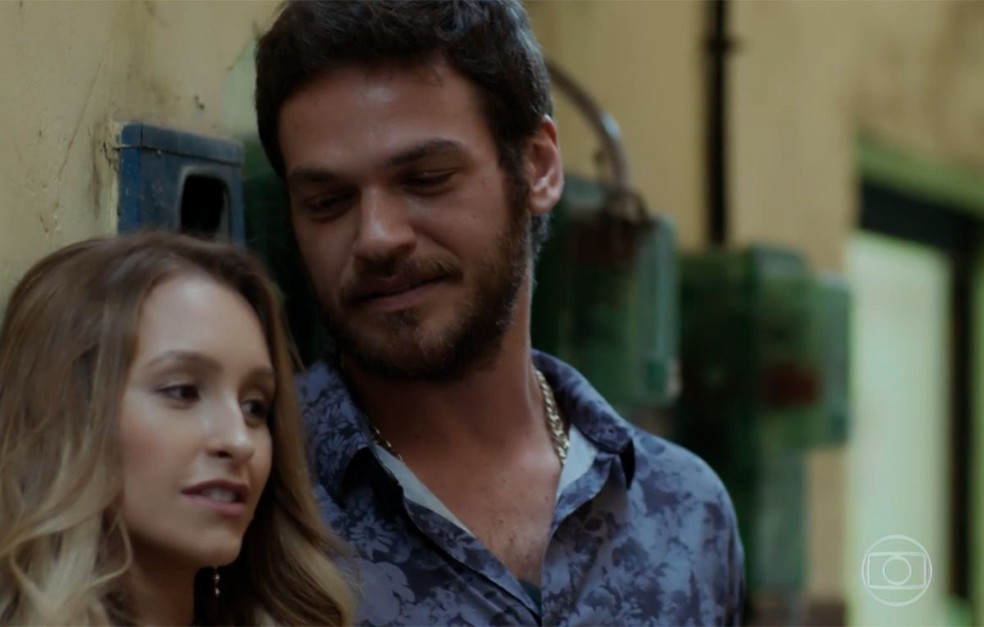 Carine e Rubinho na novela A Força do Querer - Foto: Reprodução