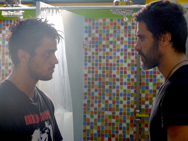 Cobra e Gael em cena da novela Malhação Sonhos - Foto: Reprodução