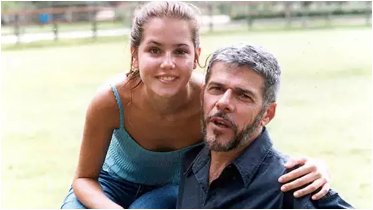 Íris e Pedro em cena da novela Laços de Família - Foto: Reprodução