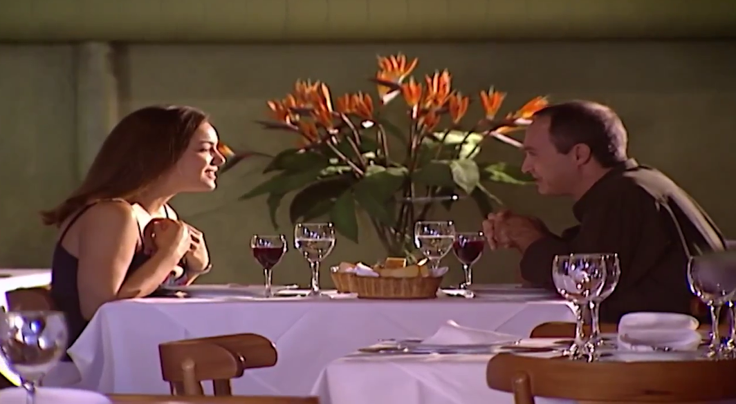 Laços de Família: Ambiciosa, Clara trai Fred e se “vende” para homem rico