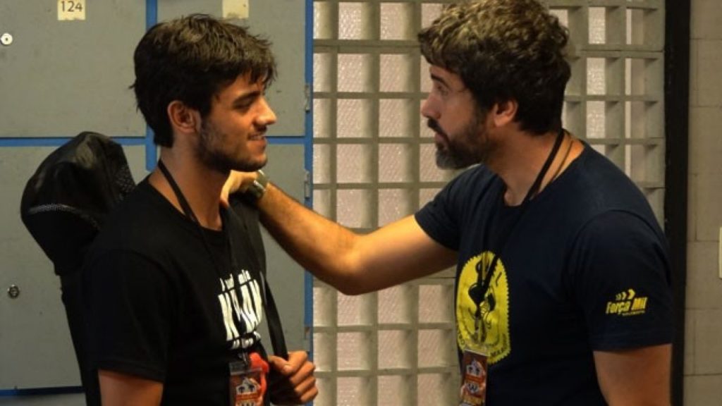 Cobra e Gael em cena da novela Malhação - Foto: Reprodução