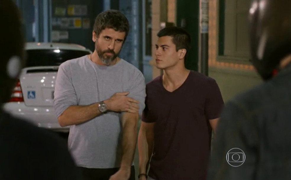 Gael salva Duca na novela Malhação Sonhos - Foto :  Reprodução