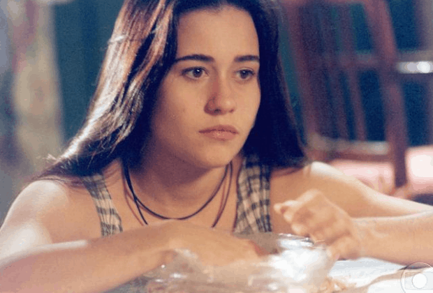 Alessandra Negrini em cena da novela Cara & Coroa - Foto: Reprodução