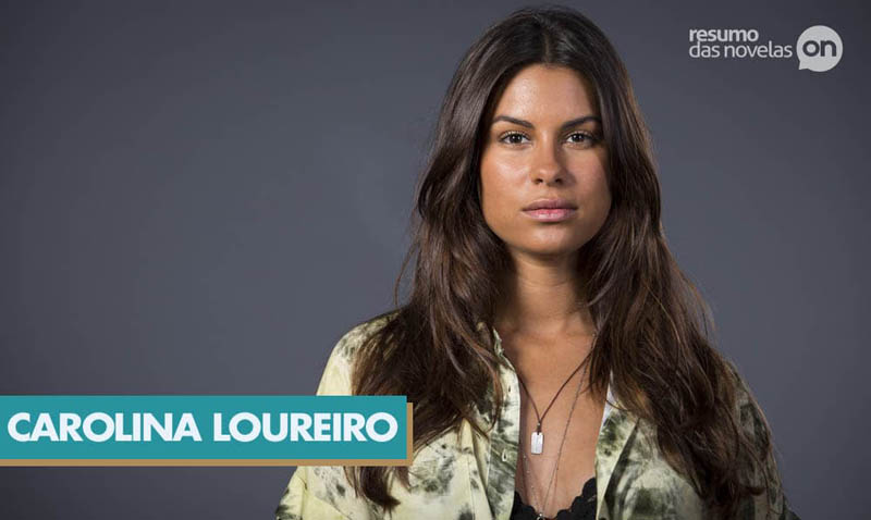 Atriz Carolina Loureiro da novela Nazaré