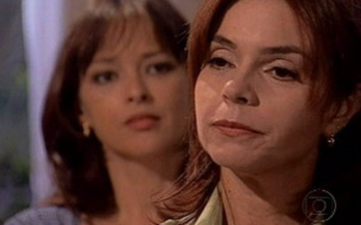 Simone em cena da novela O Clone - Foto: Reprodução