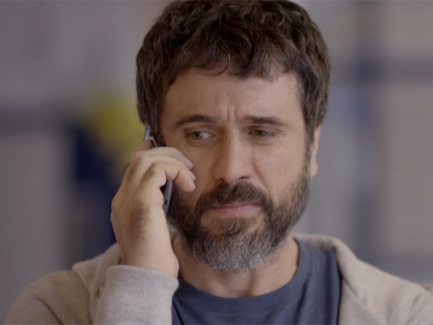 Gael ligará para Heideguer em Malhação - Foto: Reprodução