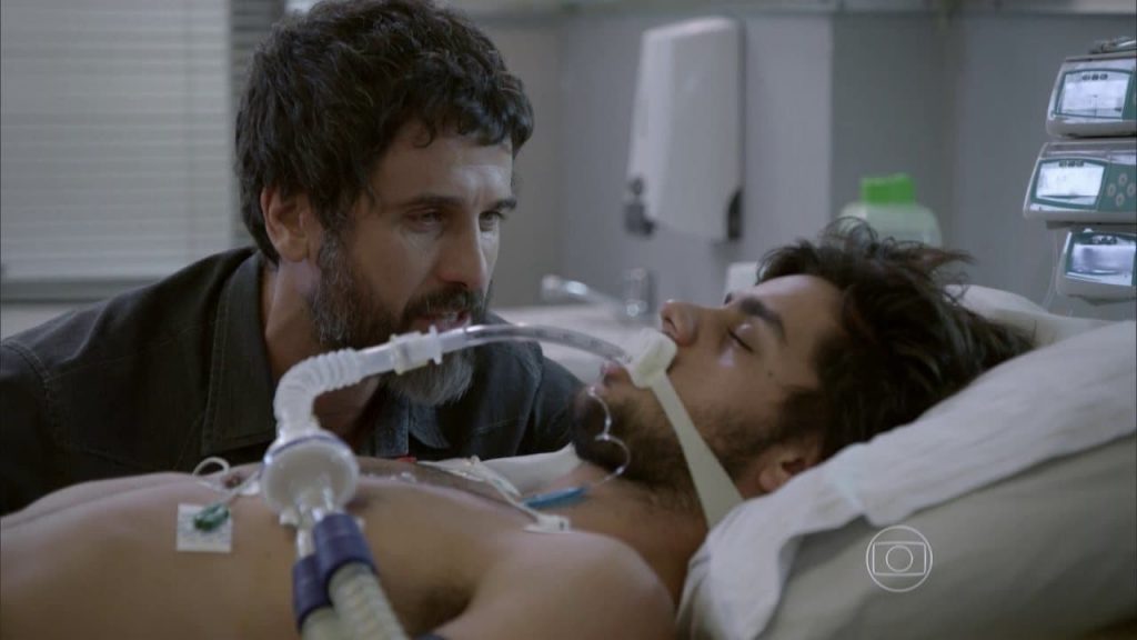 Em Malhação Sonhos, Cobra será internado na UTI (Foto: Reprodução)