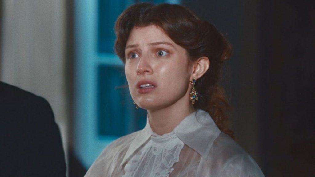 Isabel em cena de Nos Tempos do Imperador (Foto: Reprodução)