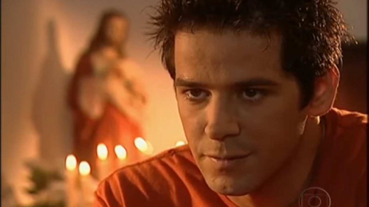 Léo em cena da novela O Clone - Foto: Reprodução
