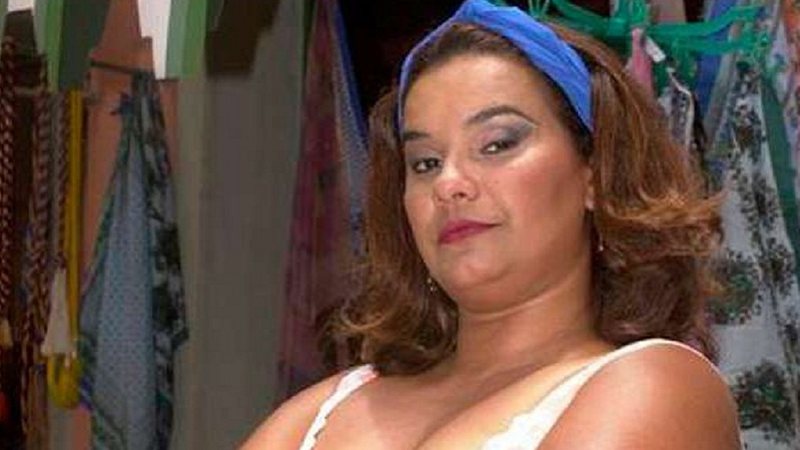 Dona Jura em cena de O Clone (Foto: Reprodução) 