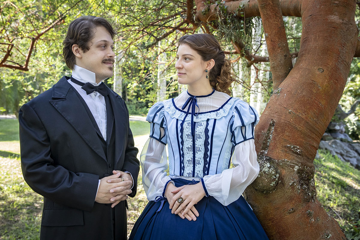 Gastão e Isabel em cena de Nos Tempos do Imperador (Foto: Reprodução)