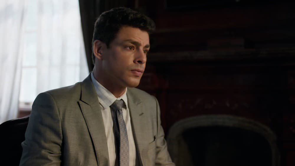 Túlio em cena da novela Um Lugar ao Sol (Foto: Reprodução)