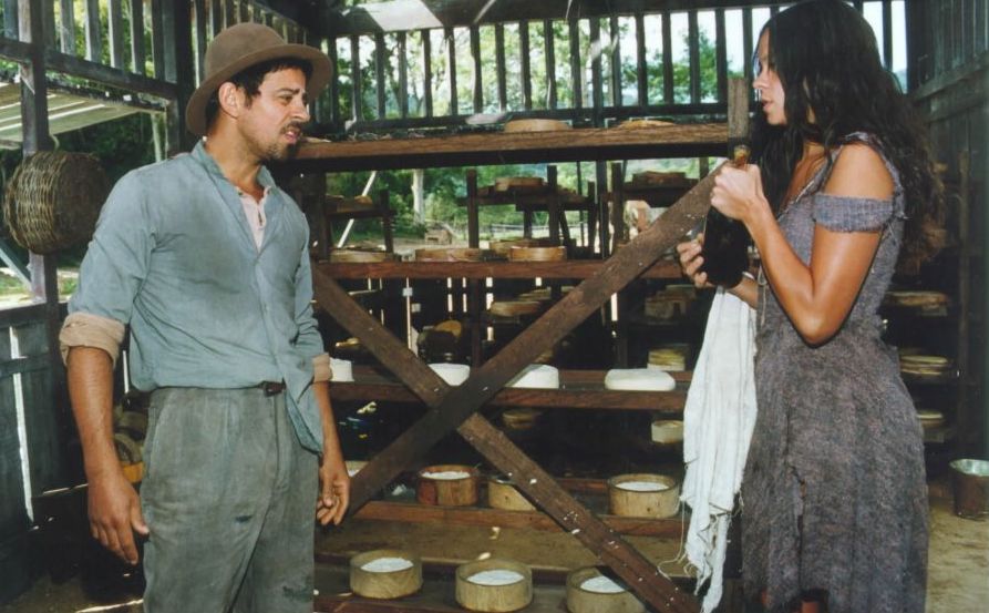 Lindinha e Januário em O Cravo e a Rosa (Foto: Reprodução) 