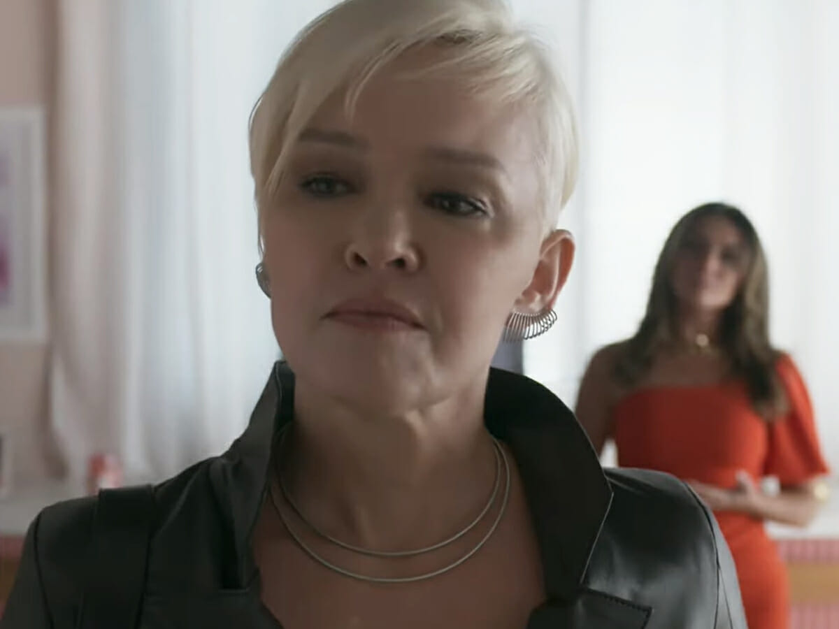 Carmem encontra diagnóstico real de Paula, descobre que doença é mentira e faz Neném tomar atitude devastadora