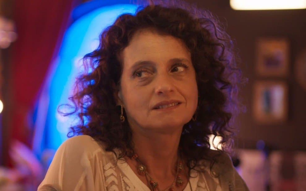 Júlia em cena da novela Um Lugar ao Sol (Foto: Reprodução) 