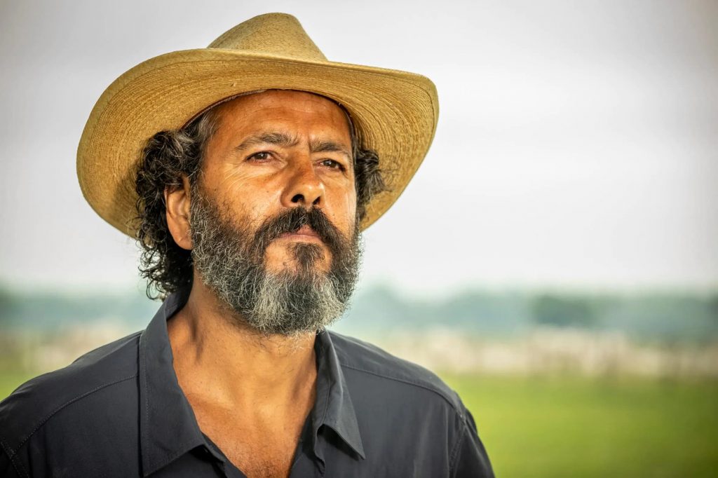 José Leôncio como Marcos Palmeira (Foto: Reprodução)