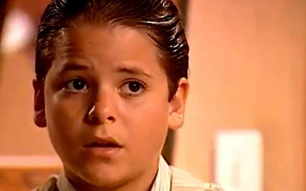 Amin aceita destino imposto para ele e topa se casar por obrigação no final de O Clone