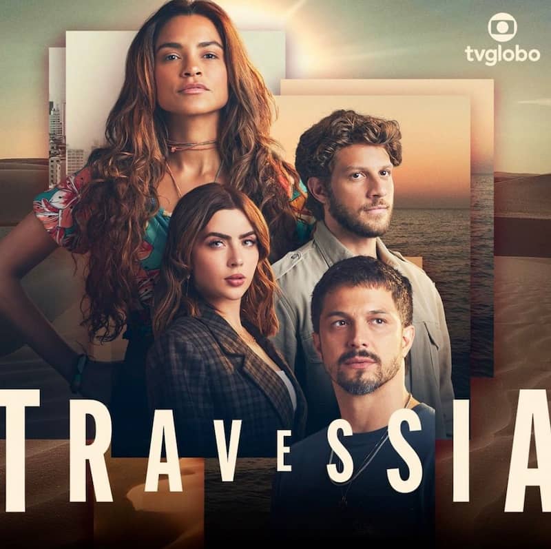 Capa do resumo da novela Travessia com Brisa, Ari, Chiara e Oto em destaque