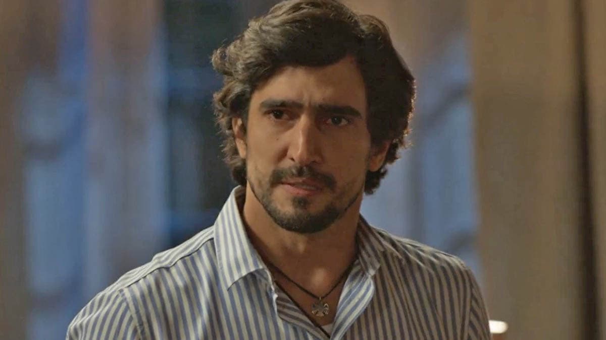 Tertulinho furioso em cena da novela Mar do Sertão