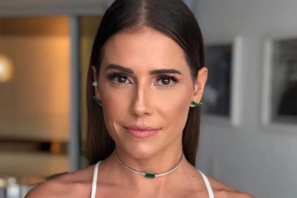 Deborah Secco estará em Vai na Fé