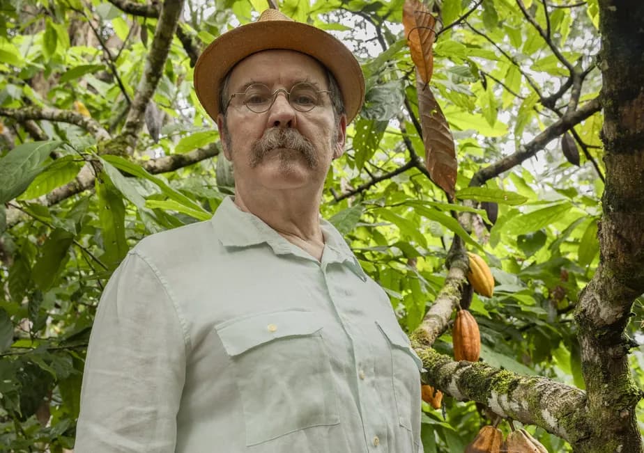 Antonio Calloni caracterizado como coronel Belarmino 