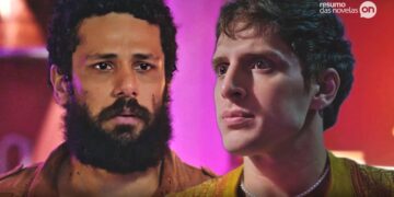 Ramiro (à esquerda), personagem de Amaury Lorenzo, e Kelvin (à direita), vivido por Diego Martins, se encarando em Terra e Paixão.