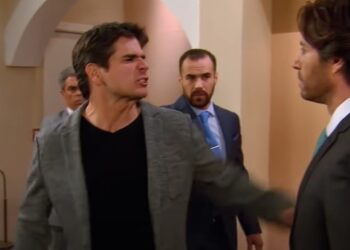 A Gata: Paulo conhece suposto pai dos filhos de Esmeralda e encontro acaba em pancadaria: “Seu infeliz!”