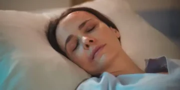 Lucinha em coma nos hospital em Terra e Paixão.