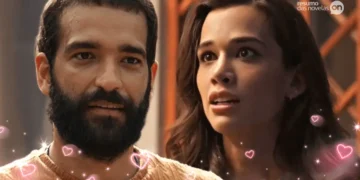 Zé Inocêncio (à esquerda), observando Mariana (à direita) em cena de Renascer.