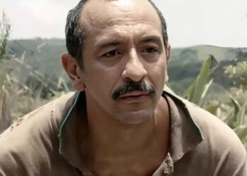 Tião (Irandhir Santos)