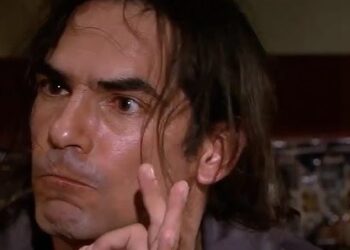 Abismo de Paixão: Horácio encontra cadáver de Ingrid e fica horrorizado com descoberta